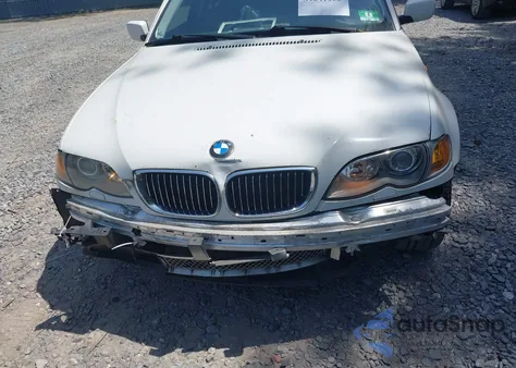 2002 BMW 330Xi from USA, damaged, VIN WBAEW53482PG17446
